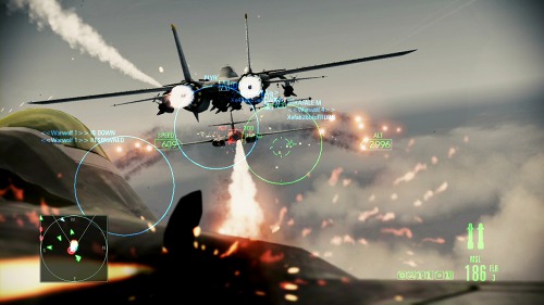 画像ギャラリー No.012のサムネイル画像 / 「ACE COMBAT ASSAULT HORIZON」，仲間との連携が攻略の鍵を握る「ミッションCO-OP」モードの概要公開。迫力満点の戦闘シーンをスクリーンショットで確認しよう
