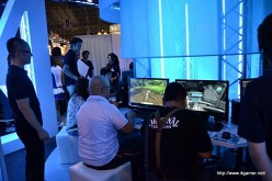 画像ギャラリー No.003のサムネイル画像 / ［TGS 2011］セガブースでは「ファンタシースターオンライン2」や「初音ミク Project DIVA extend＆mirai（仮）」が整理券方式を導入。どのタイトルも試遊台に長い列が