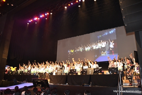 画像ギャラリー No.005のサムネイル画像 / “T隊長”も駆けつけた「ファンタシースター感謝祭2013／アークスグランプリ決勝」をレポート。アークス最速No.1に輝いたのは「Oblivion」チームと「ラヴフェニックス」チーム