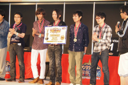 画像ギャラリー No.020のサムネイル画像 / 前回大会の優勝チームも参戦! PSO2公式全国大会「アークスグランプリ」の大阪大会予選をレポート