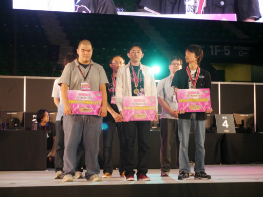 画像ギャラリー No.005のサムネイル画像 / PSO2公式大会「アークスグランプリ決勝」が開催。コスプレイヤーやライブが彩った「ファンタシースター感謝祭2014」決勝会場の模様と合わせてレポート