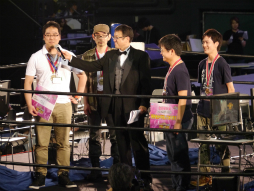 画像ギャラリー No.015のサムネイル画像 / PSO2公式大会「アークスグランプリ決勝」が開催。コスプレイヤーやライブが彩った「ファンタシースター感謝祭2014」決勝会場の模様と合わせてレポート