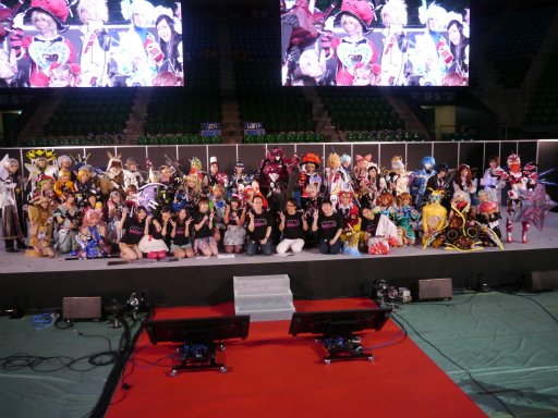 画像ギャラリー No.050のサムネイル画像 / PSO2公式大会「アークスグランプリ決勝」が開催。コスプレイヤーやライブが彩った「ファンタシースター感謝祭2014」決勝会場の模様と合わせてレポート