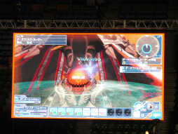 画像ギャラリー No.055のサムネイル画像 / PSO2公式大会「アークスグランプリ決勝」が開催。コスプレイヤーやライブが彩った「ファンタシースター感謝祭2014」決勝会場の模様と合わせてレポート