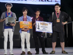 画像ギャラリー No.066のサムネイル画像 / PSO2公式大会「アークスグランプリ決勝」が開催。コスプレイヤーやライブが彩った「ファンタシースター感謝祭2014」決勝会場の模様と合わせてレポート