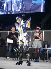 画像ギャラリー No.075のサムネイル画像 / PSO2公式大会「アークスグランプリ決勝」が開催。コスプレイヤーやライブが彩った「ファンタシースター感謝祭2014」決勝会場の模様と合わせてレポート