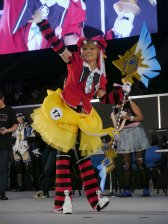 画像ギャラリー No.076のサムネイル画像 / PSO2公式大会「アークスグランプリ決勝」が開催。コスプレイヤーやライブが彩った「ファンタシースター感謝祭2014」決勝会場の模様と合わせてレポート