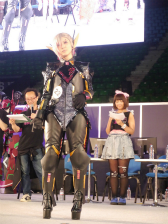 画像ギャラリー No.079のサムネイル画像 / PSO2公式大会「アークスグランプリ決勝」が開催。コスプレイヤーやライブが彩った「ファンタシースター感謝祭2014」決勝会場の模様と合わせてレポート