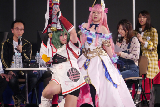 画像ギャラリー No.037のサムネイル画像 / PSO2公式全国大会「アークスグランプリ」福岡予選をレポート。熱く盛り上がったコスプレショーの模様もお届け