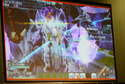 画像ギャラリー No.037のサムネイル画像 / 魔物が棲む(?)PSO2公式全国大会「アークスグランプリ」札幌予選と,会場を盛り上げたコスプレショーの模様をレポート