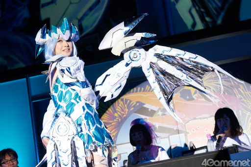 画像ギャラリー No.029のサムネイル画像 / 「アークスフェスティバル2016」フォトレポート。「PSO2」コスプレ&クラフトコンテストや小林幸子さんの圧巻ライブ,コスプレエリアを撮影してきた