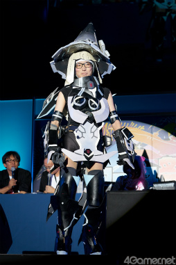 画像ギャラリー No.047のサムネイル画像 / 「アークスフェスティバル2016」フォトレポート。「PSO2」コスプレ&クラフトコンテストや小林幸子さんの圧巻ライブ,コスプレエリアを撮影してきた