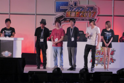 画像ギャラリー No.071のサムネイル画像 / 「ファンタシースター感謝祭2017」決勝会場レポート。アークスが闇の力に覚醒した姿か？ 「ダークブラスト」の存在も明らかに