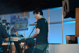 画像ギャラリー No.080のサムネイル画像 / 「ファンタシースター感謝祭2017」決勝会場レポート。アークスが闇の力に覚醒した姿か? 「ダークブラスト」の存在も明らかに