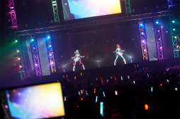 画像ギャラリー No.037のサムネイル画像 / マトイが尊い。「PSO2」初のバーチャルライブ，「ファンタジック3Dライブ 2018」レポート