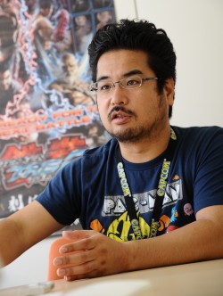 画像ギャラリー No.035のサムネイル画像 / 鉄拳が目指すアクションゲームの究極とは――本日稼働開始の「鉄拳TAG TOURNAMENT2」。新宿平八こと原田Pが語る格闘ゲーム，その哲学
