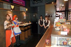 画像ギャラリー No.008のサムネイル画像 / 「ドラゴンクエスト」25回目の誕生日に「LUIDA'S BAR」がレベルアップ。平日は自由入場制に変更される同店の新メニューお披露目イベントをレポート