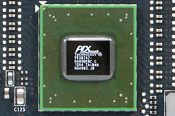 画像ギャラリー No.028のサムネイル画像 / 「GeForce GTX 690」レビュー。「プレイアブルな3画面環境」をカード1枚で実現可能に