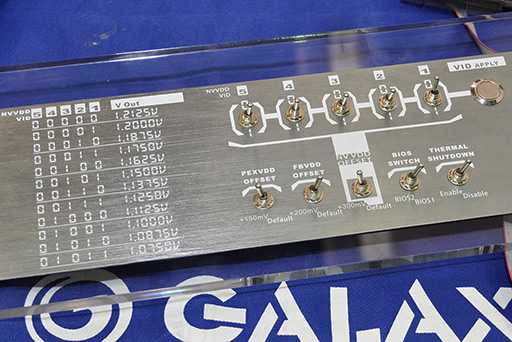 画像ギャラリー No.010のサムネイル画像 / ［COMPUTEX］GALAXY，ベースクロック1200MHz超の「白いGTX 680」カードと，外付けのOC補助ツール「OC Panel」を公開