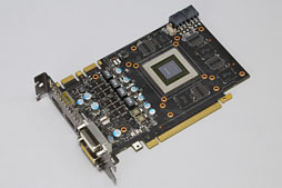 画像ギャラリー No.011のサムネイル画像 / 全長173mmのZOTAC製GTX 670カードを動かしてみる。「リファレンスより約70mm短い」インパクトはどれほどか