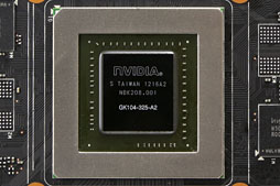 画像ギャラリー No.012のサムネイル画像 / 全長173mmのZOTAC製GTX 670カードを動かしてみる。「リファレンスより約70mm短い」インパクトはどれほどか