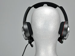 画像ギャラリー No.009のサムネイル画像 / ソニー初のゲーマー向けヘッドセットシステム「DR-GA500」レビュー。総合メーカーの本気は何を生んだか?