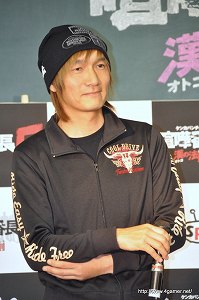 画像ギャラリー No.006のサムネイル画像 / “アッキーナ番長”がゲストで出演。すべての要素がシリーズ最大ボリュームとなった「喧嘩番長5 漢の法則」完成披露発表会レポート