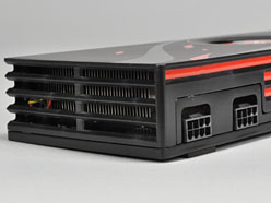 画像ギャラリー No.014のサムネイル画像 / デュアルGPU搭載カード「Radeon HD 6990」レビュー。公称最大消費電力375Wは伊達じゃない