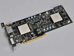 画像ギャラリー No.014のサムネイル画像 / 「GeForce GTX 590」レビュー。1枚にフルスペックFermiを2基搭載して,世界最速シングルカードは誕生したか
