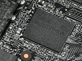 画像ギャラリー No.021のサムネイル画像 / 「GeForce GTX 590」レビュー。1枚にフルスペックFermiを2基搭載して,世界最速シングルカードは誕生したか