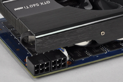画像ギャラリー No.017のサムネイル画像 / リファレンスよりカード長が60mm短い「ELSA GLADIAC GTX 560 Ti mini」レビュー。サイズ以外に違いはあるのか