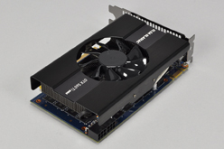 画像ギャラリー No.022のサムネイル画像 / リファレンスよりカード長が60mm短い「ELSA GLADIAC GTX 560 Ti mini」レビュー。サイズ以外に違いはあるのか