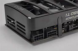 画像ギャラリー No.020のサムネイル画像 / GTX 560 Tiを2基搭載した「EVGA GeForce GTX 560 Ti 2WIN」レビュー。ちょっと変わったハイクラスカードの実力を見る