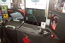 画像ギャラリー No.015のサムネイル画像 / 「2011 AKIBA PC-DIY EXPO 夏の陣」が開催。「Rewrite」仕様の“痛PC”を撮影してきた