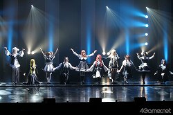 画像ギャラリー No.016のサムネイル画像 / 巴里花組と紐育星組のメンバーシャッフルも? ライブイベント「サクラ大戦 巴里花組&紐育星組ライブ2010 〜可憐な花々 煌めく星々〜」ゲネプロの模様をレポート ※写真追加