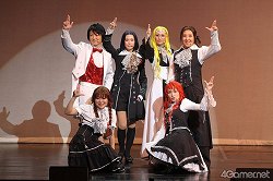 画像ギャラリー No.019のサムネイル画像 / 巴里花組と紐育星組のメンバーシャッフルも? ライブイベント「サクラ大戦 巴里花組&紐育星組ライブ2010 〜可憐な花々 煌めく星々〜」ゲネプロの模様をレポート ※写真追加