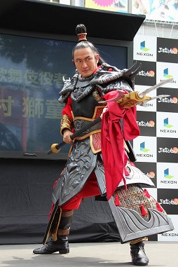 画像ギャラリー No.004のサムネイル画像 / 「三国志を抱く」OBT記念キャンペーンが発表されたほか，CMで呂布役を演じた中村獅童さんも登壇した記者発表会をレポート