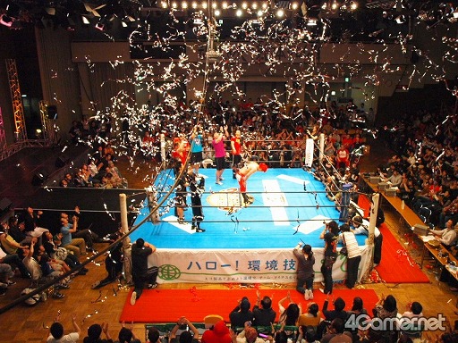 画像ギャラリー No.084のサムネイル画像 / 長島☆自演乙☆雄一郎選手がプロレスデビュー戦で勝利！　ブラック★ロックシューターが戦ったり，ミルキィホームズが歌ったり泣いたり……と事件続発の「ブシロードレスリング」レポート