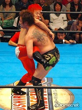 画像ギャラリー No.160のサムネイル画像 / 長島☆自演乙☆雄一郎選手がプロレスデビュー戦で勝利！　ブラック★ロックシューターが戦ったり，ミルキィホームズが歌ったり泣いたり……と事件続発の「ブシロードレスリング」レポート