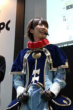 画像ギャラリー No.019のサムネイル画像 / ［TGS 2011］“はるきゃん”こと石田晴香さんが魔法使い姿を披露。「シュヴァサガ えくすぷれす」の公開収録をレポート