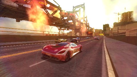 画像ギャラリー No.004のサムネイル画像 / 一瞬の瞬きも許されないハイテンションレース「SPLIT SECOND -スプリットセカンド-」のPSP版が，新要素を加えて2011年2月10日に発売