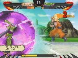 画像ギャラリー No.017のサムネイル画像 / 攻撃と防御の駆け引きが熱い。「ドラゴンボール改 アルティメット武闘伝」，2011年2月3日に発売