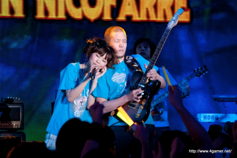 画像ギャラリー No.019のサムネイル画像 / “ファルコムjdkバンド2011 サマーライブ in ニコファーレ”レポート:jdkバンドおよび柿原徹也さん&水橋かおりさんへのインタビューも掲載