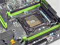 X79搭載のGIGA-BYTE製ゲーマー向けマザーボード「G1.Assassin 2」を写真でチェックする