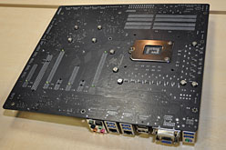 画像ギャラリー No.011のサムネイル画像 / GIGA-BYTE，「G1.Sniper 3」などIvy Bridge世代のIntel 7マザーボードを公開。4月上旬以降発売へ