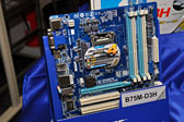 画像ギャラリー No.019のサムネイル画像 / GIGA-BYTE，「G1.Sniper 3」などIvy Bridge世代のIntel 7マザーボードを公開。4月上旬以降発売へ