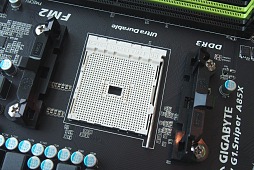 画像ギャラリー No.010のサムネイル画像 / ［COMPUTEX］「Intel 8シリーズチップセットが抱える問題」についてGIGABYTEに聞いてみた