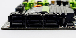 画像ギャラリー No.027のサムネイル画像 / 「G1.Sniper 5」「G1.Sniper M5」フォトレポート。Haswellに対応したGIGABYTE製ゲーマー向けマザーの特徴を俯瞰してみる