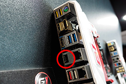 画像ギャラリー No.005のサムネイル画像 / ［COMPUTEX］GIGABYTE，Skylake＆Thunderbolt 3対応のゲーマー向けマザーボードを公開