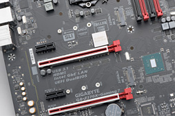 画像ギャラリー No.012のサムネイル画像 / GIGABYTEのゲーマー向けマザーボード「GA-Z170X-Gaming 7」をチェック。多機能でも高価すぎないバランスは要注目だ